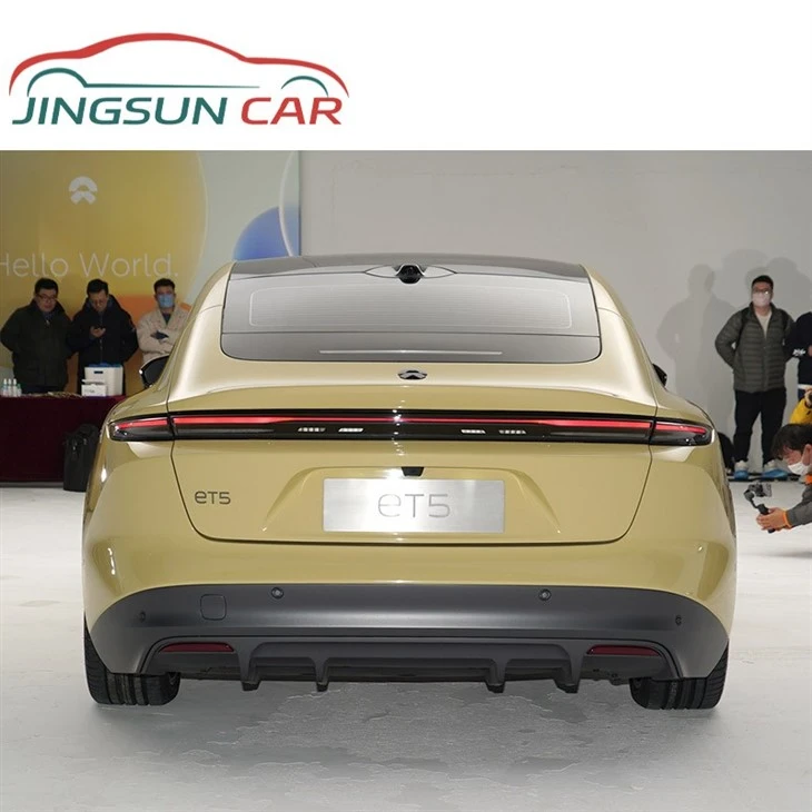 NIO ET5